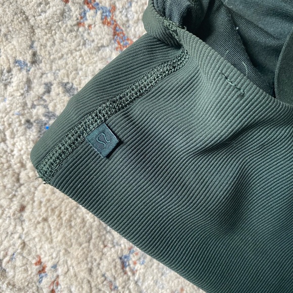 Deep Green Ribbed Sports Bra - Picture 2 of 3